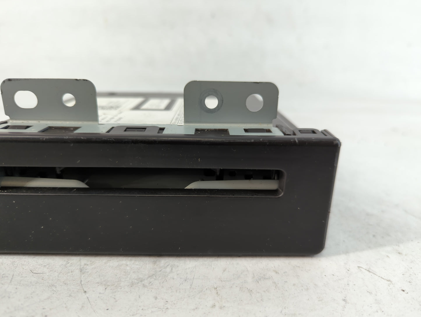 2015-2015 Chevrolet Impala Am Fm Cd Player Radio Receiver - Oemusedautoparts1.com