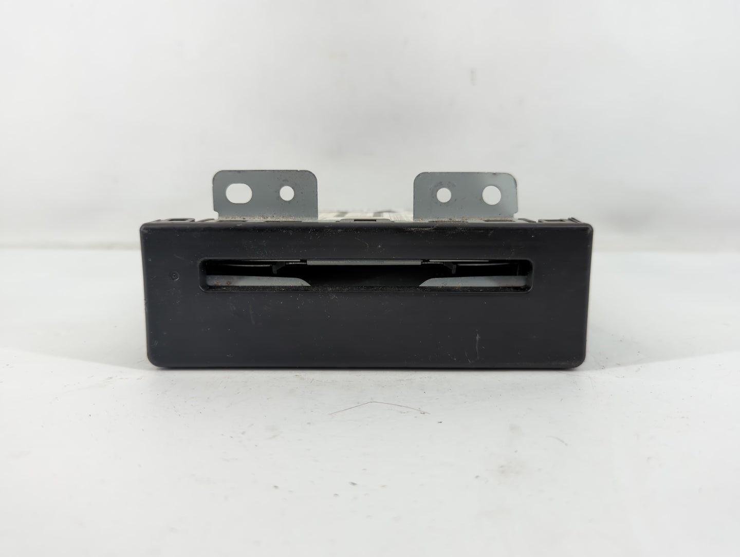 2015 Chevrolet Impala Radio AM FM Cd Player Receiver Replacement P/N:13594480 Fits OEM Used Auto Parts - Oemusedautoparts1.c