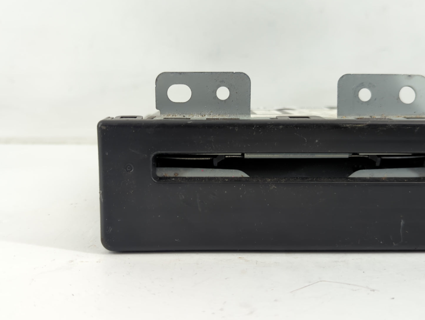 2015 Chevrolet Impala Radio AM FM Cd Player Receiver Replacement P/N:13594480 Fits OEM Used Auto Parts - Oemusedautoparts1.c