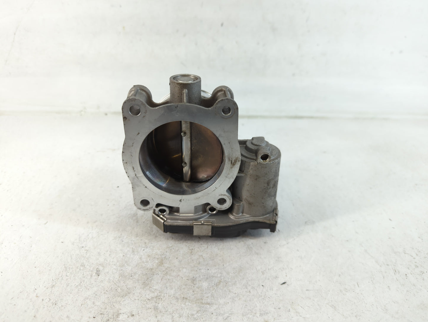2014-2015 Chevrolet Impala Throttle Body P/N:12627217DA Fits Fits 2013 2014 2015 2017 2018 2019 2020 OEM Used Auto Parts - O