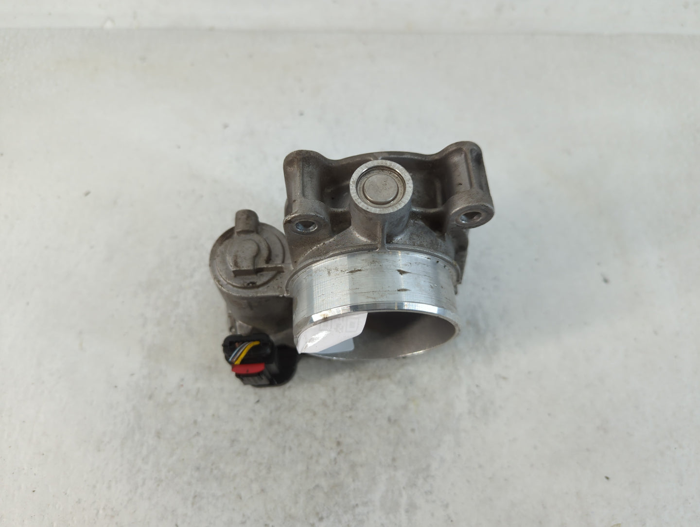 2014-2015 Chevrolet Impala Throttle Body P/N:12627217DA Fits Fits 2013 2014 2015 2017 2018 2019 2020 OEM Used Auto Parts - O