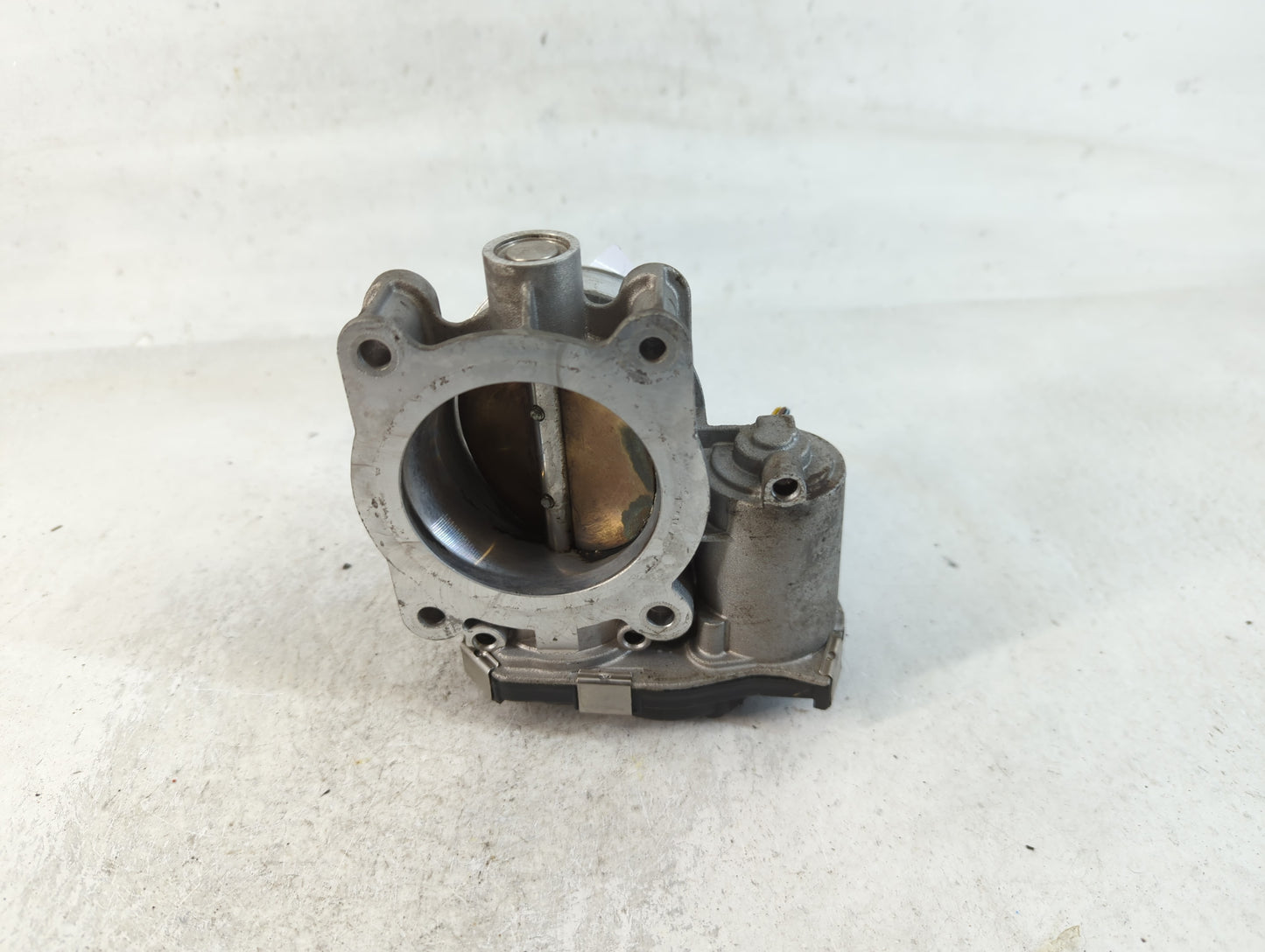 2014-2015 Chevrolet Impala Throttle Body P/N:12627217DA Fits Fits 2013 2014 2015 2017 2018 2019 2020 OEM Used Auto Parts - O