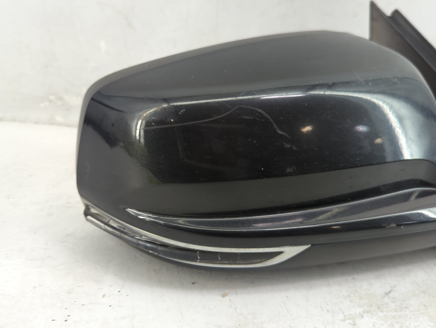 2014-2016 Chevrolet Malibu Passenger Side View Mirror - Right Door Mirror OEM Used - Oemusedautoparts1.com