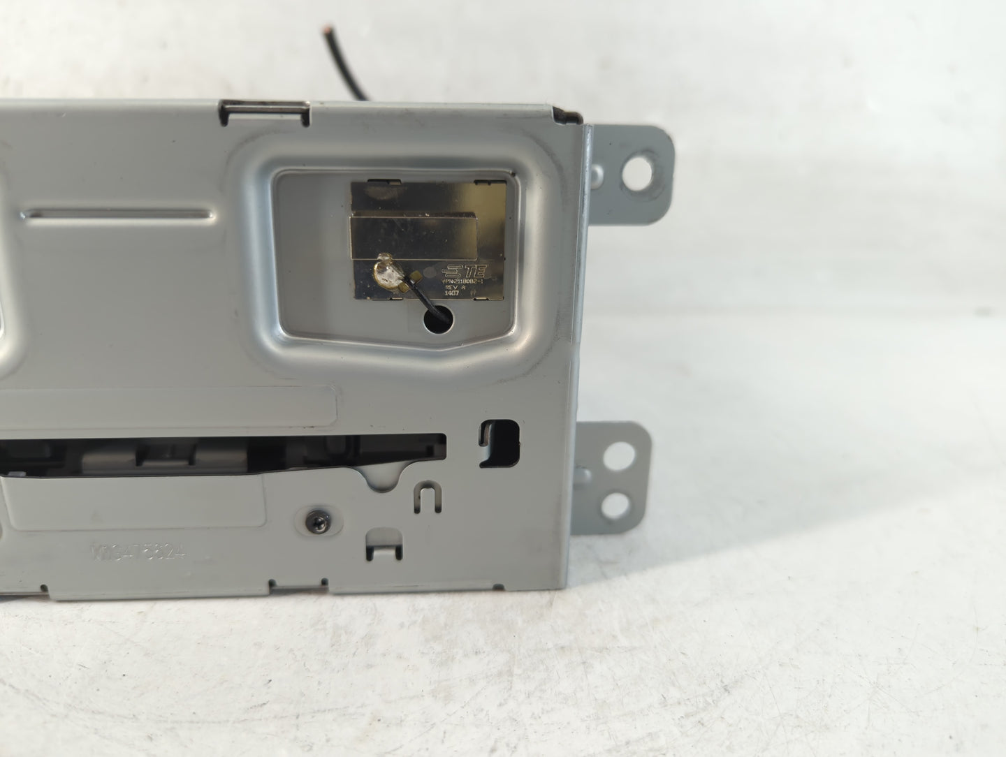 2014-2016 Chevrolet Malibu Radio AM FM Cd Player Receiver Replacement P/N:23495272 Fits Fits 2014 2015 2016 OEM Used Auto Pa