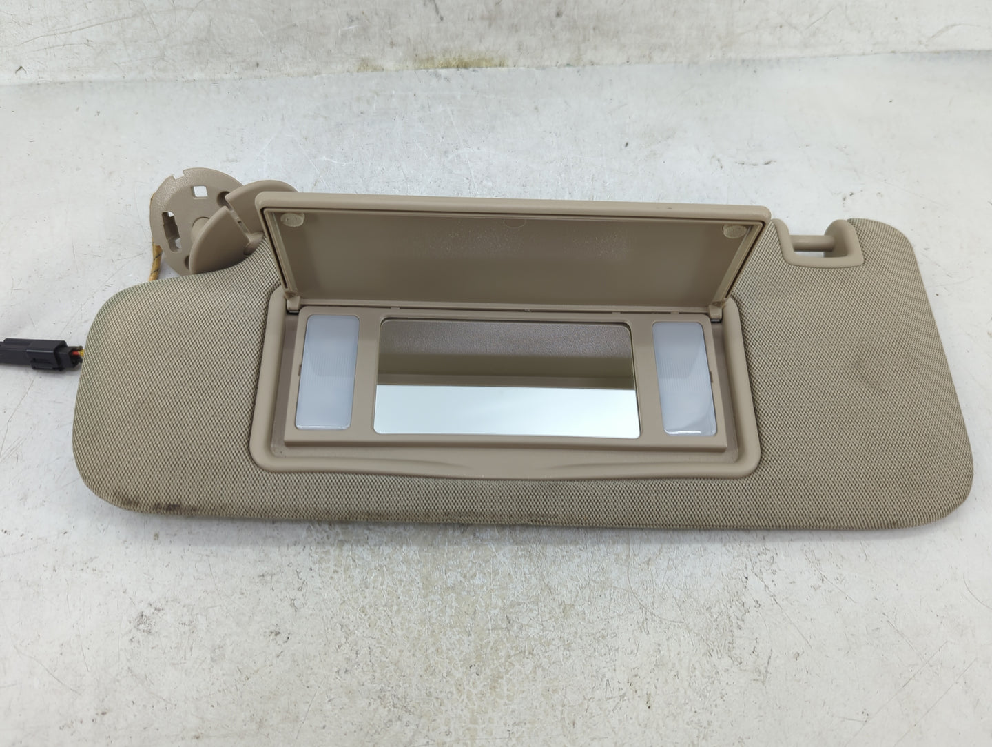 2013-2016 Chevrolet Malibu Sun Visor Shade Replacement Driver Left Mirror Fits Fits 2013 2014 2015 2016 OEM Used Auto Parts 