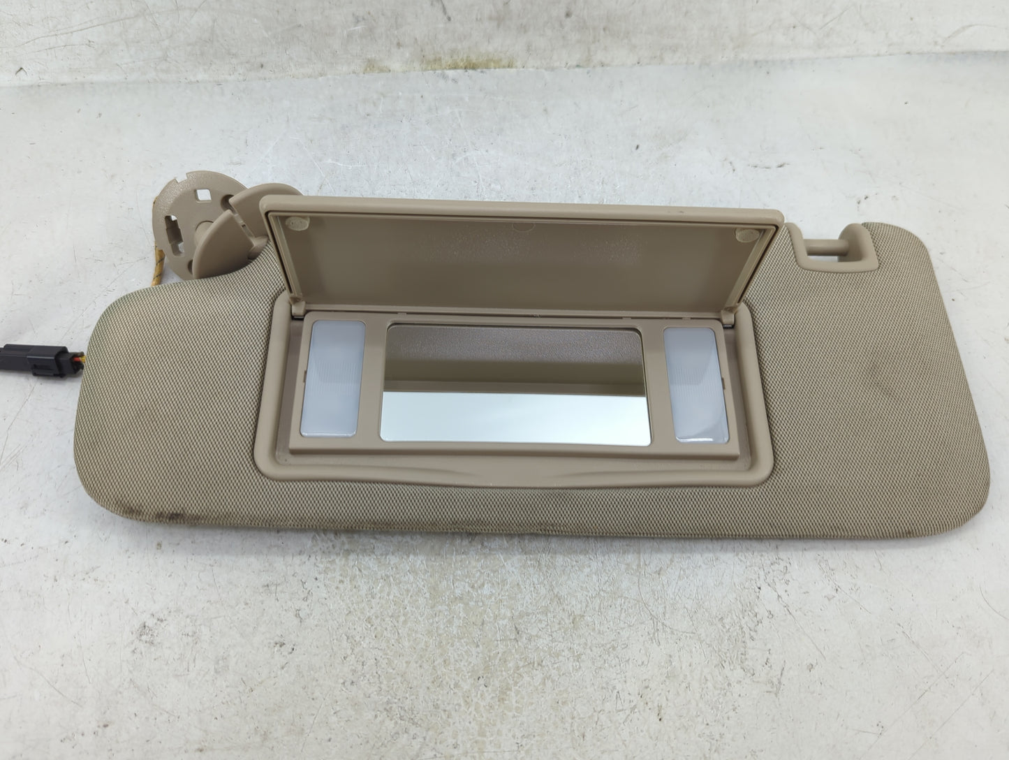 2013-2016 Chevrolet Malibu Sun Visor Shade Replacement Driver Left Mirror Fits Fits 2013 2014 2015 2016 OEM Used Auto Parts 