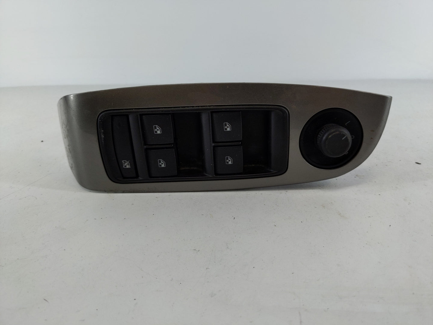 2014-2016 Chevrolet Malibu Master Power Window Switch Replacement Driver Side Left P/N:20917577 Fits OEM Used Auto Parts - O