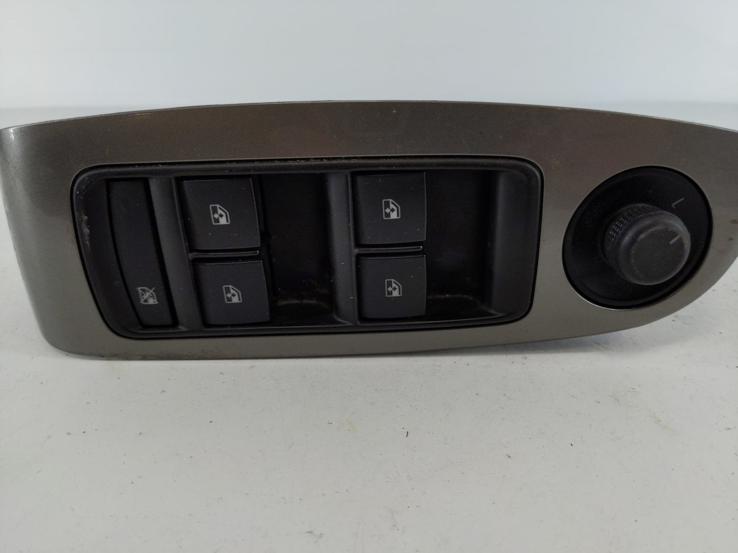 2014-2016 Chevrolet Malibu Master Power Window Switch Replacement Driver Side Left P/N:20917577 Fits OEM Used Auto Parts - O
