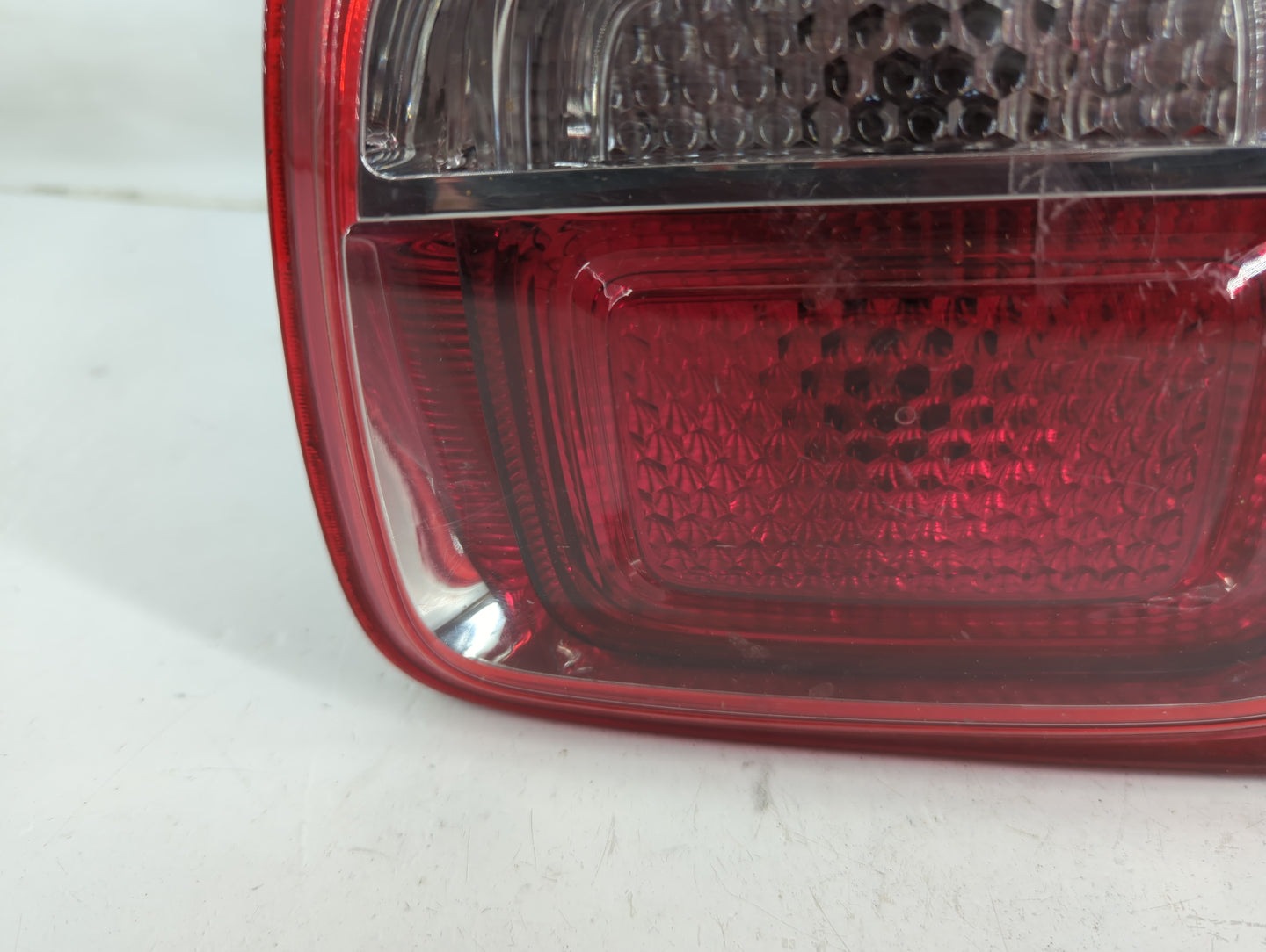 2013-2016 Chevrolet Malibu Tail Light Assembly Driver Left OEM Fits Fits 2013 2014 2015 2016 OEM Used Auto Parts - Oemusedau