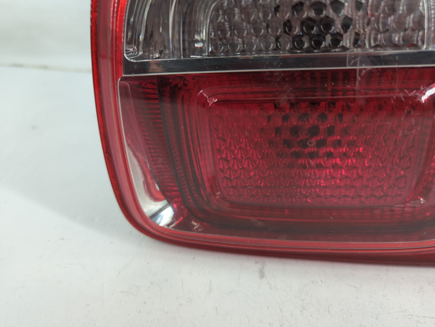 2013-2016 Chevrolet Malibu Tail Light Assembly Driver Left OEM Fits Fits 2013 2014 2015 2016 OEM Used Auto Parts - Oemusedau