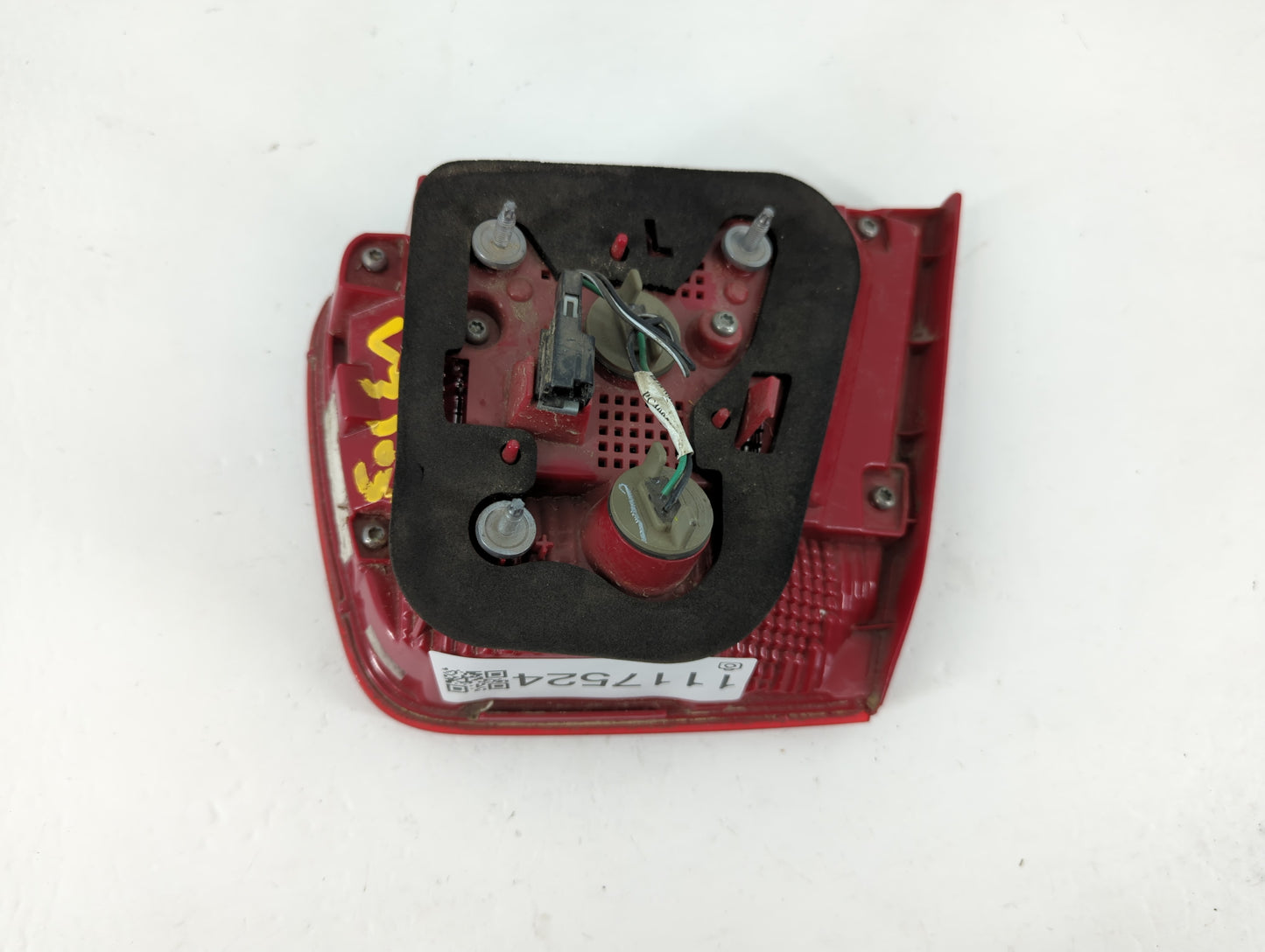 2013-2016 Chevrolet Malibu Tail Light Assembly Driver Left OEM Fits Fits 2013 2014 2015 2016 OEM Used Auto Parts - Oemusedau