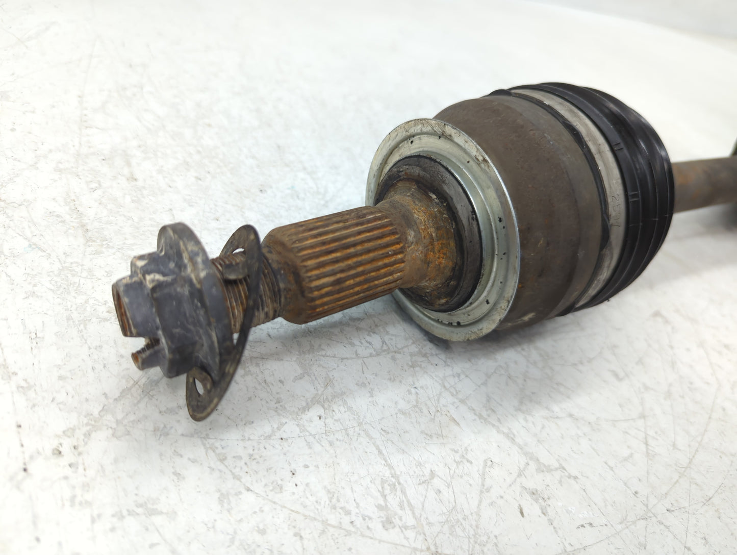 2013-2015 Chevrolet Malibu Axle Shaft Front Driver Cv C/v - Oemusedautoparts1.com