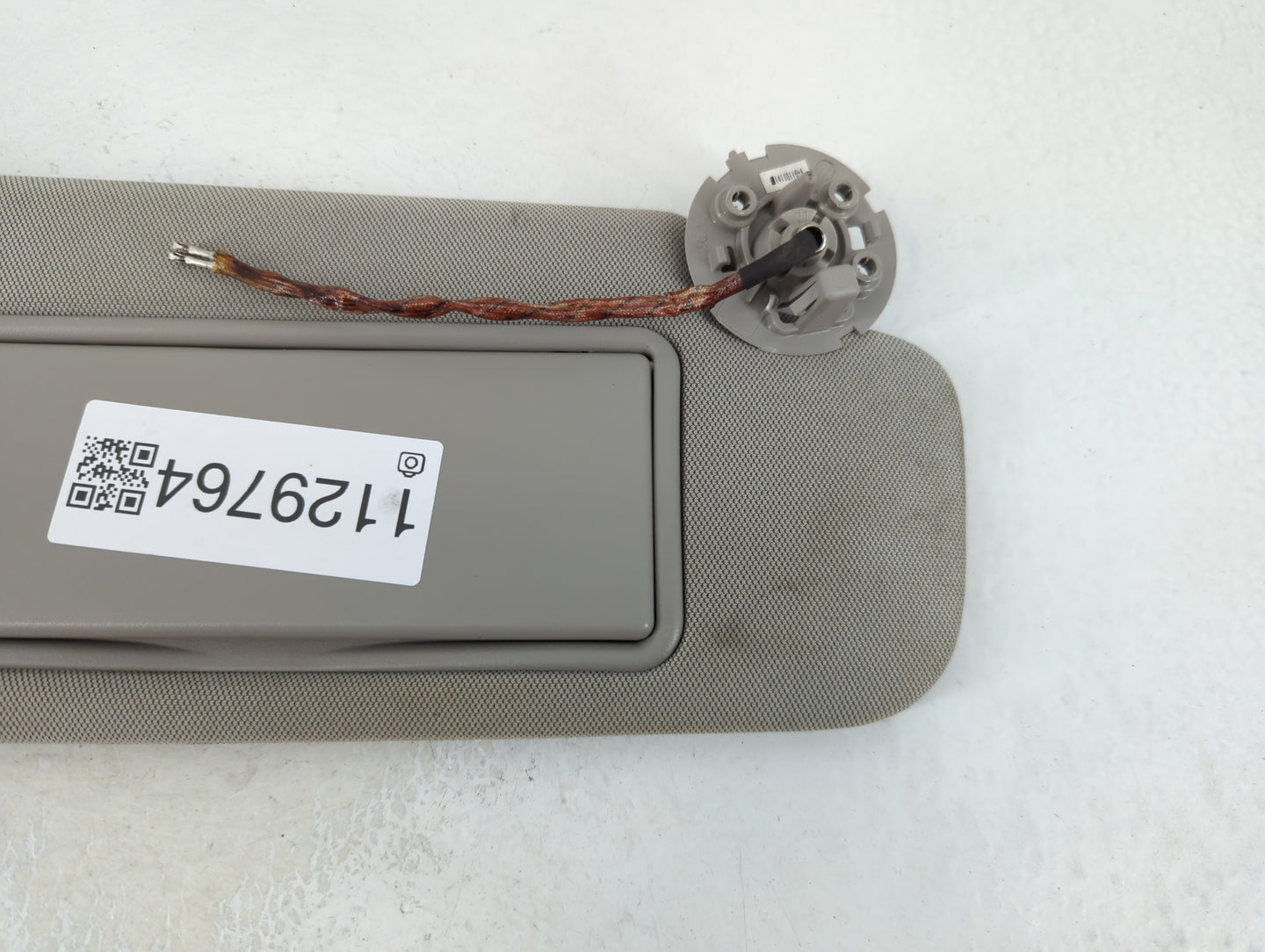 2013-2016 Chevrolet Malibu Sun Visor Shade Replacement Passenger Right Mirror Fits Fits 2013 2014 2015 2016 OEM Used Auto Pa