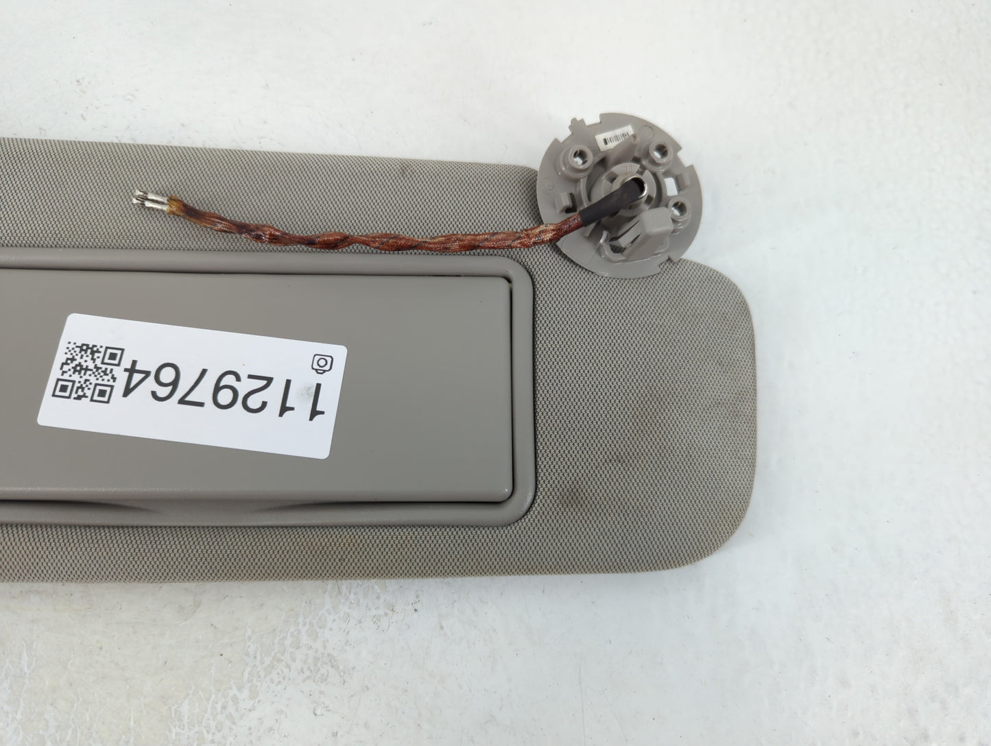 2013-2016 Chevrolet Malibu Sun Visor Shade Replacement Passenger Right Mirror Fits Fits 2013 2014 2015 2016 OEM Used Auto Pa