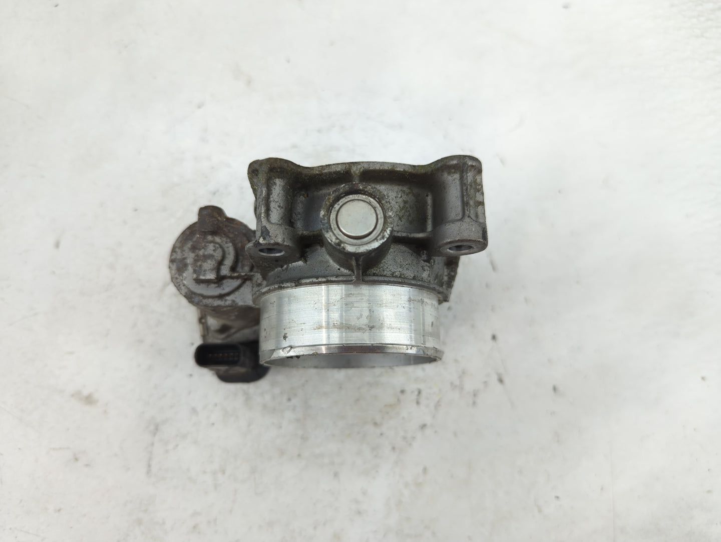 2013-2015 Chevrolet Malibu Throttle Body Fits Fits 2013 2014 2015 2017 2018 2019 2020 OEM Used Auto Parts - Oemusedautoparts