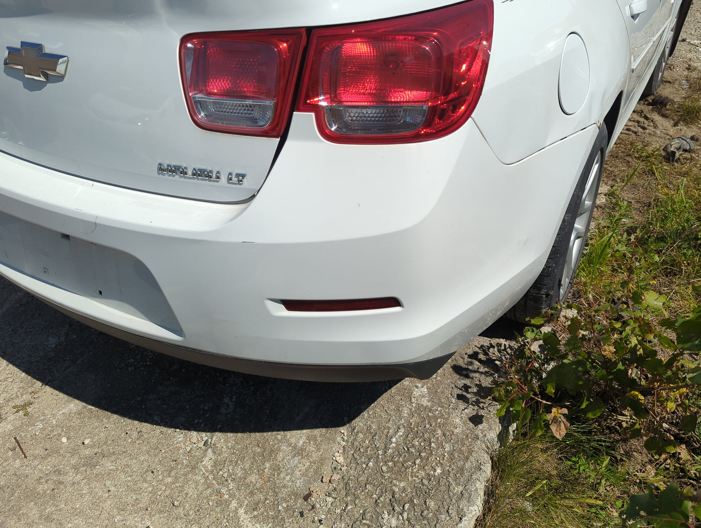 2013-2016 Chevrolet Malibu Rear Bumper Assembly Oem - Oemusedautoparts1.com