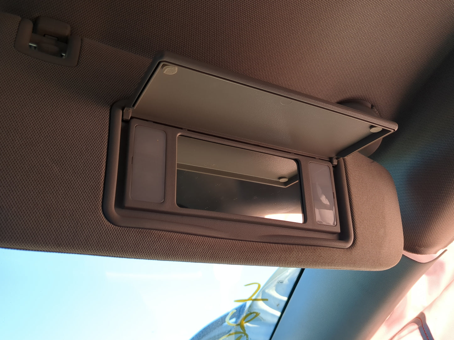 2013-2016 Chevrolet Malibu Sun Visor Shade Replacement Passenger Right Mirror Fits Fits 2013 2014 2015 2016 OEM Used Auto Pa