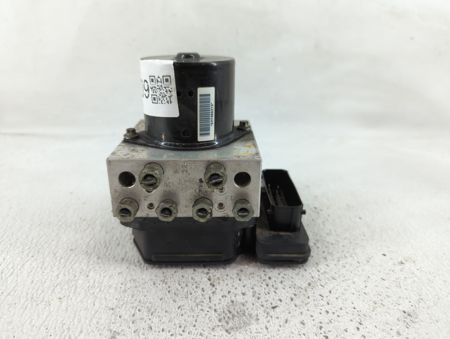2013-2016 Chevrolet Malibu ABS Pump Control Module Replacement P/N:22863598 Fits Fits 2012 2013 2014 2015 2016 OEM Used Auto
