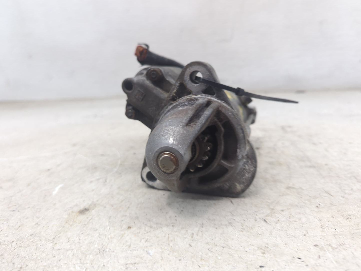 2015-2016 Chevrolet Malibu Car Starter Motor Solenoid OEM Fits Fits 2015 2016 2017 2018 2019 2020 2021 OEM Used Auto Parts -