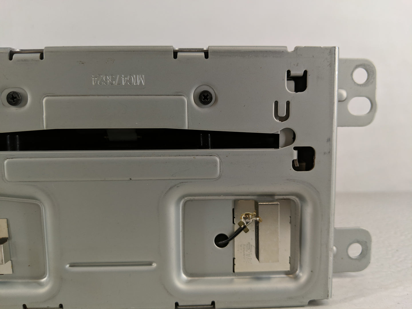 2015 Chevrolet Malibu Radio AM FM Cd Player Receiver Replacement P/N:23476254 Fits OEM Used Auto Parts - Oemusedautoparts1.c