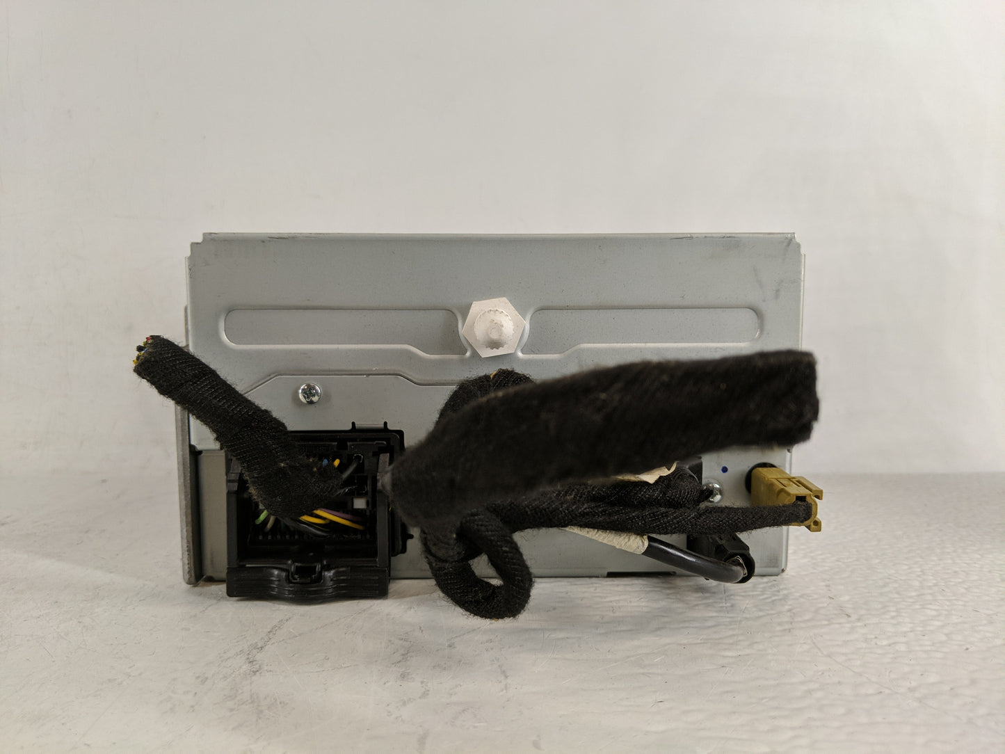 2015 Chevrolet Malibu Radio AM FM Cd Player Receiver Replacement P/N:23476254 Fits OEM Used Auto Parts - Oemusedautoparts1.c