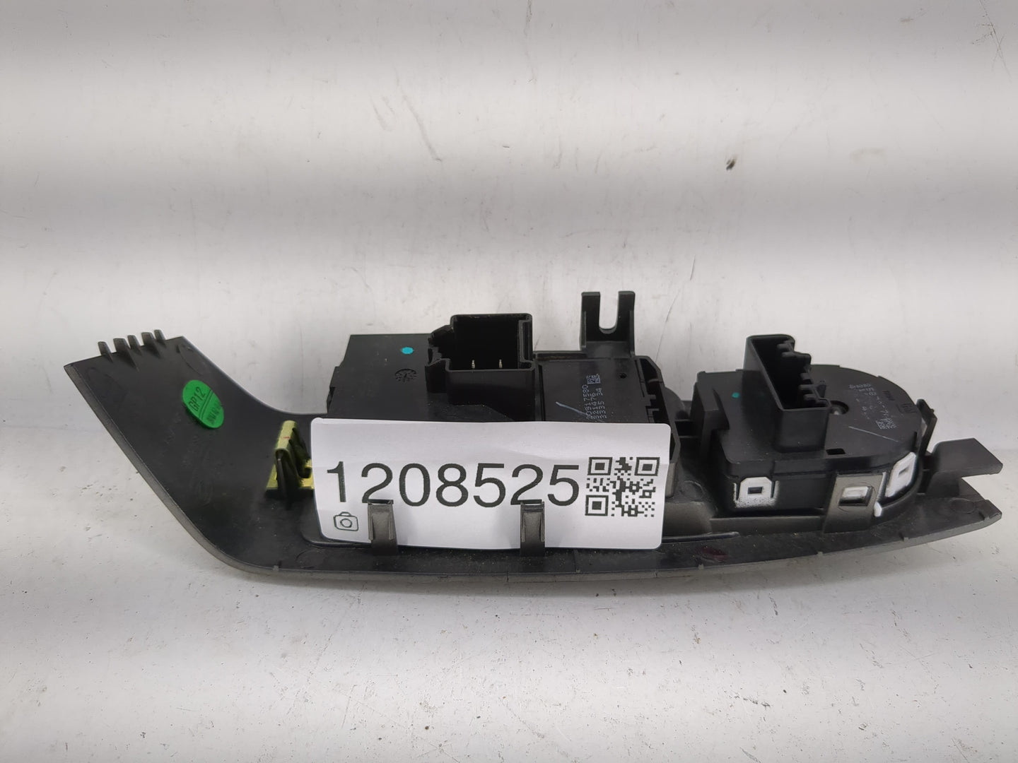 2014-2016 Chevrolet Malibu Master Power Window Switch Replacement Driver Side Left P/N:20917580 Fits OEM Used Auto Parts - O
