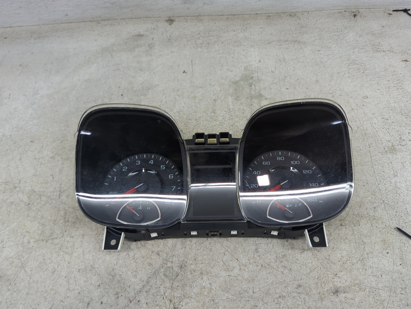 2014-2016 Chevrolet Malibu Instrument Cluster Speedometer Gauges P/N:23489226 65466373 Miles:133K Fits Fits 2014 2015 2016 O