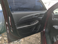 2014-2016 Chevrolet Malibu Driver Front Door Oem 1213221 - Oemusedautoparts1.com