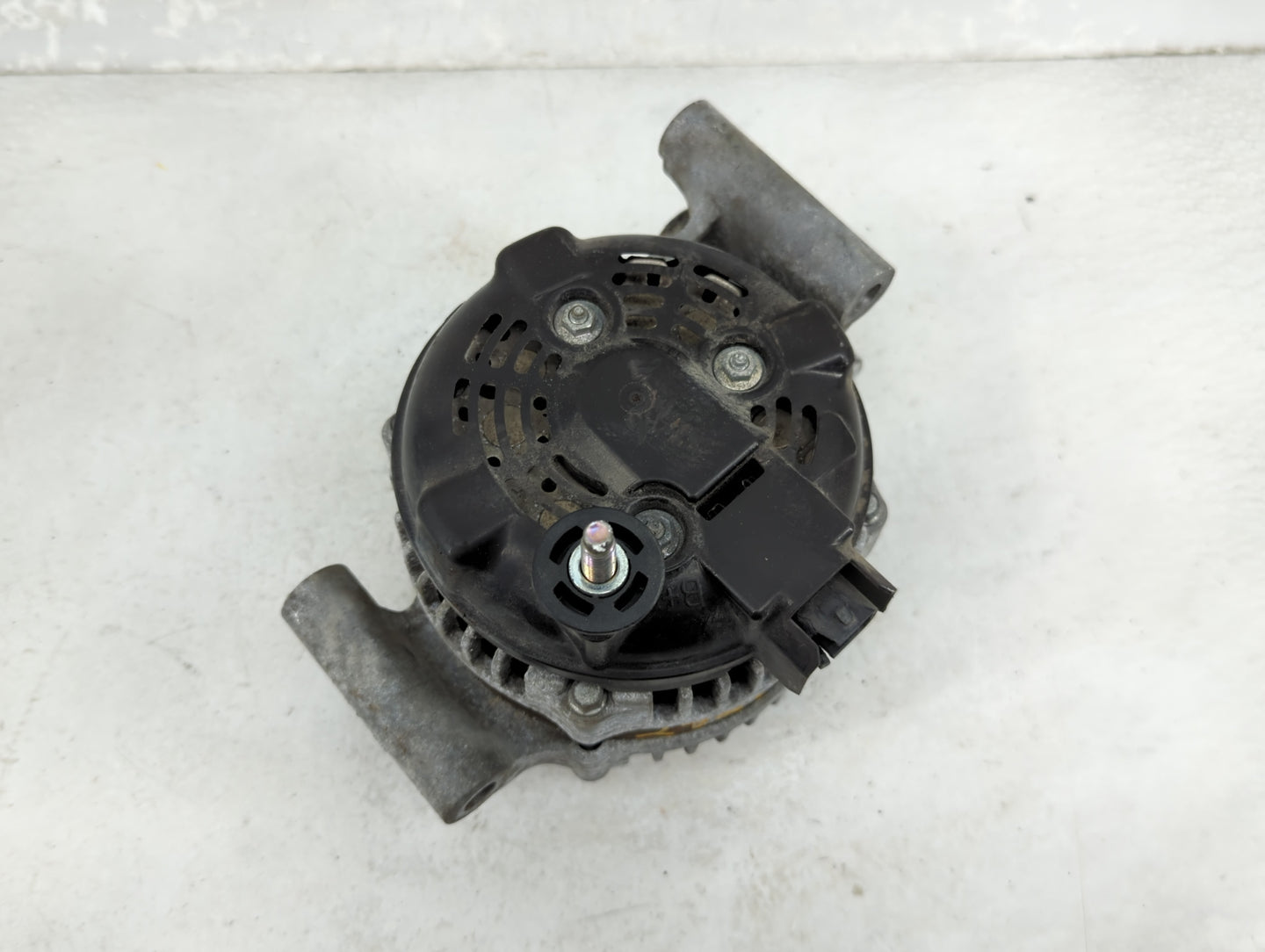 2013-2021 Chevrolet Malibu Alternator Replacement Generator Charging Assembly Engine OEM Fits OEM Used Auto Parts - Oemuseda