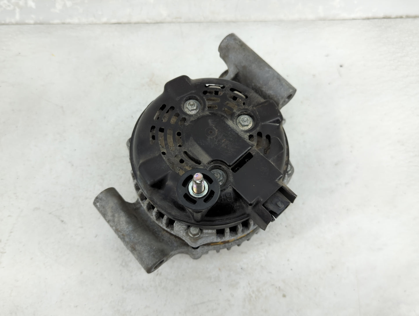 2013-2021 Chevrolet Malibu Alternator Replacement Generator Charging Assembly Engine OEM Fits OEM Used Auto Parts - Oemuseda