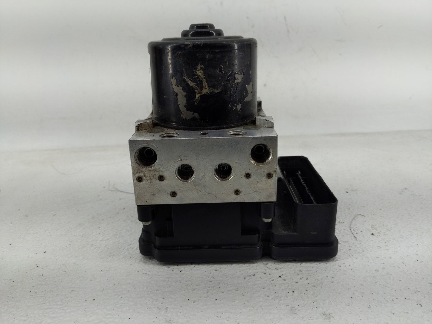 2013-2016 Chevrolet Malibu ABS Pump Control Module Replacement Fits Fits 2012 2013 2014 2015 2016 OEM Used Auto Parts - Oemu