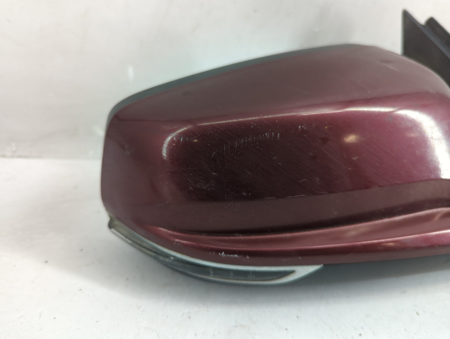 2014-2016 Chevrolet Malibu Passenger Side View Mirror - Right Door Mirror OEM Used - Oemusedautoparts1.com