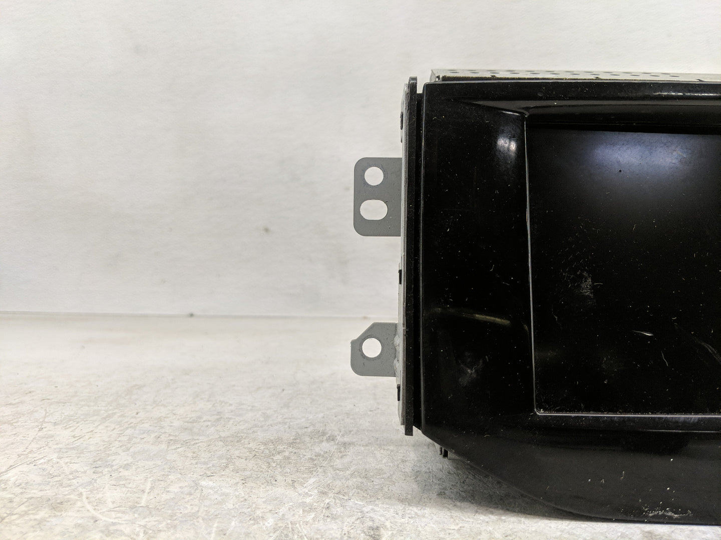 2015 Chevrolet Malibu Radio AM FM Cd Player Receiver Replacement P/N:22851302 Fits OEM Used Auto Parts - Oemusedautoparts1.c