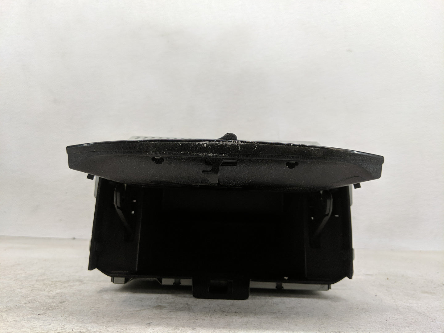 2015 Chevrolet Malibu Radio AM FM Cd Player Receiver Replacement P/N:22851302 Fits OEM Used Auto Parts - Oemusedautoparts1.c