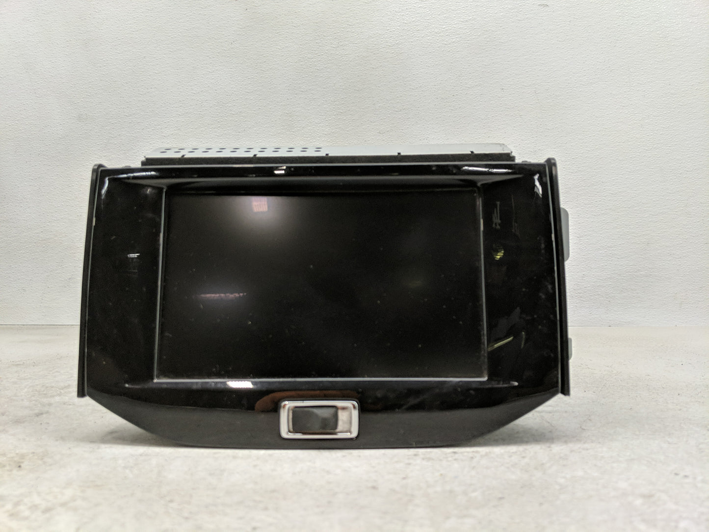 2015 Chevrolet Malibu Radio AM FM Cd Player Receiver Replacement P/N:23451238 Fits OEM Used Auto Parts - Oemusedautoparts1.c
