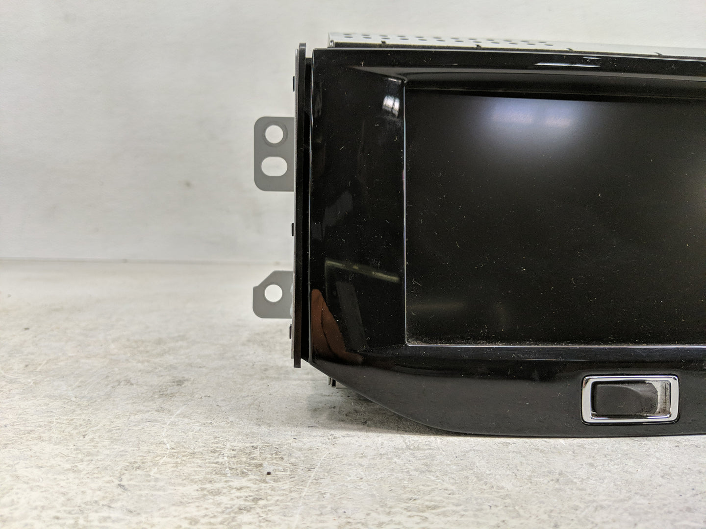 2015 Chevrolet Malibu Radio AM FM Cd Player Receiver Replacement P/N:23451238 Fits OEM Used Auto Parts - Oemusedautoparts1.c