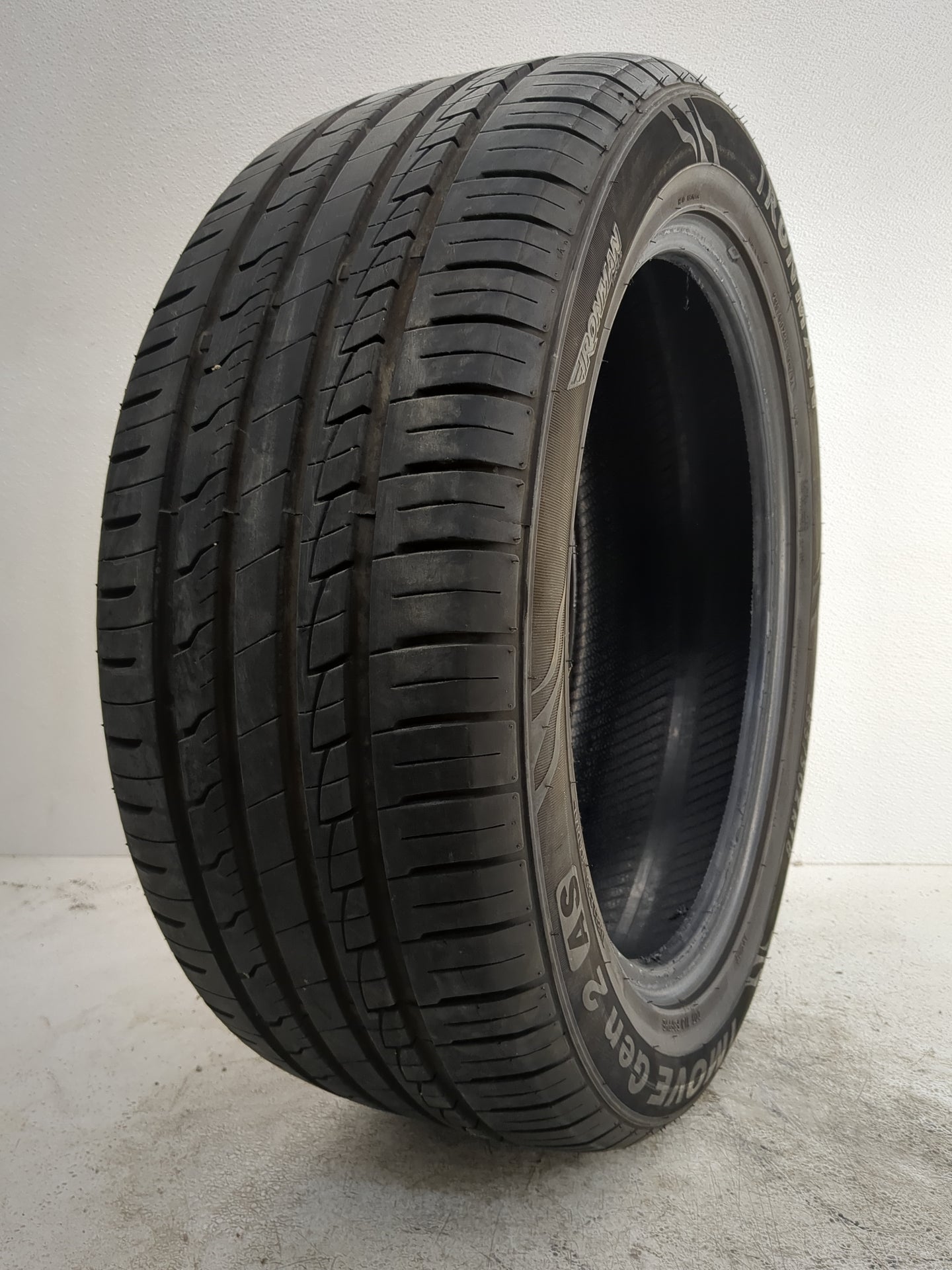 Used Tire 235/50ZR18 IRONMAN IMOVE GEN 2 AS 101W - Tread Depth 8.5/32 - Oemusedautoparts1.com