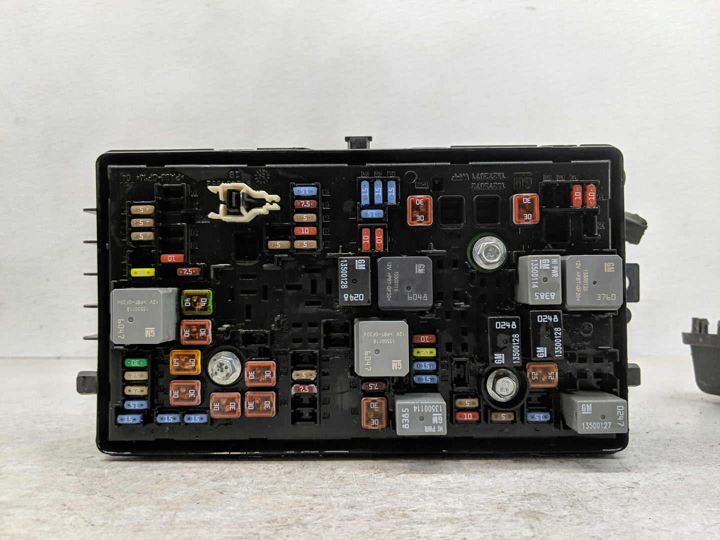 2014-2015 Chevrolet Malibu Fusebox Fuse Box Panel Relay Module P/N:22867696-01 23424337-01 Fits Fits 2014 2015 OEM Used Auto