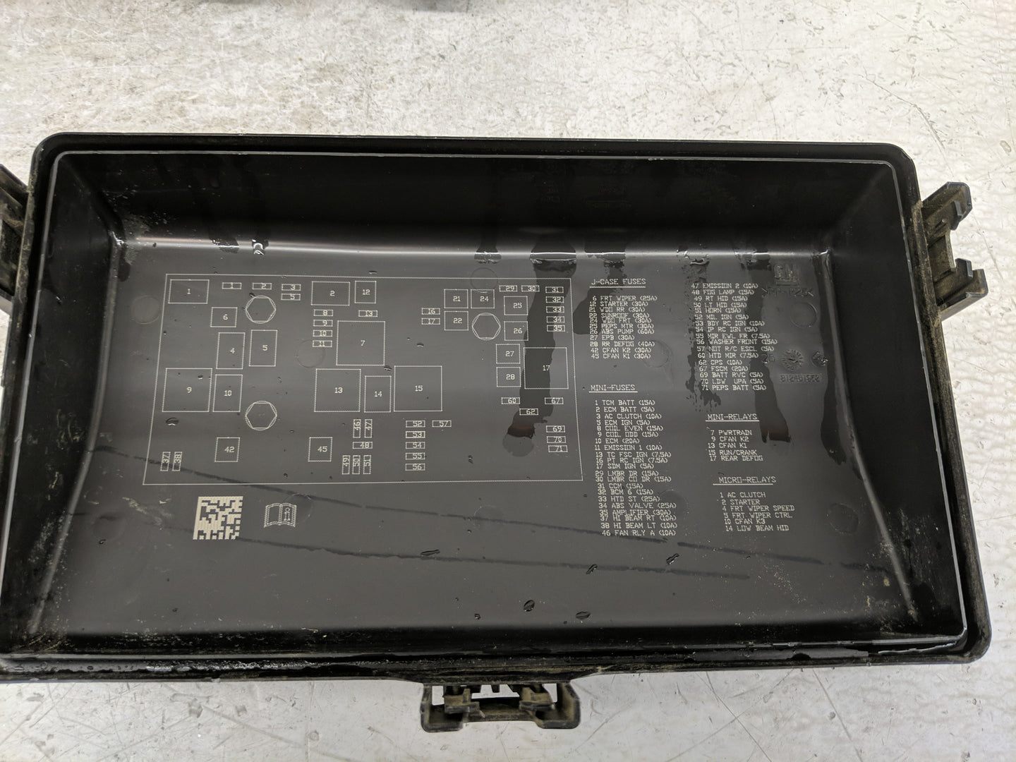 2014-2015 Chevrolet Malibu Fusebox Fuse Box Panel Relay Module P/N:22867696-01 23424337-01 Fits Fits 2014 2015 OEM Used Auto