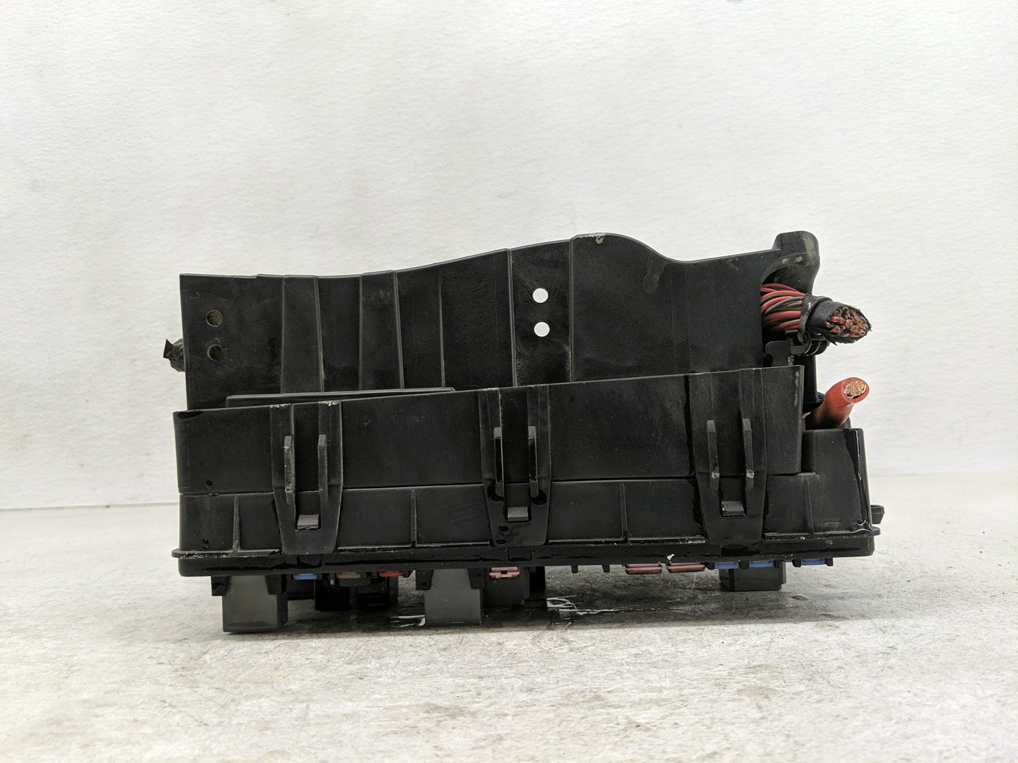 2014-2015 Chevrolet Malibu Fusebox Fuse Box Panel Relay Module P/N:22867696-01 23424337-01 Fits Fits 2014 2015 OEM Used Auto