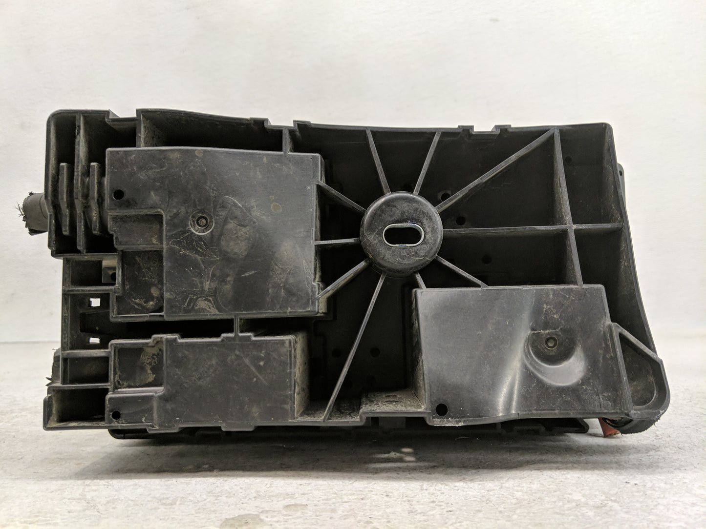 2014-2015 Chevrolet Malibu Fusebox Fuse Box Panel Relay Module P/N:22867696-01 23424337-01 Fits Fits 2014 2015 OEM Used Auto