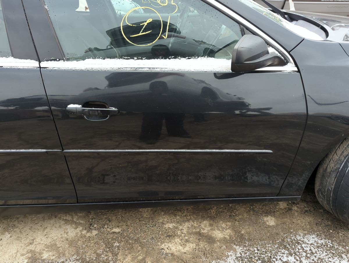 2014-2016 Chevrolet Malibu Passenger Front Door Oem 1281267 - Oemusedautoparts1.com