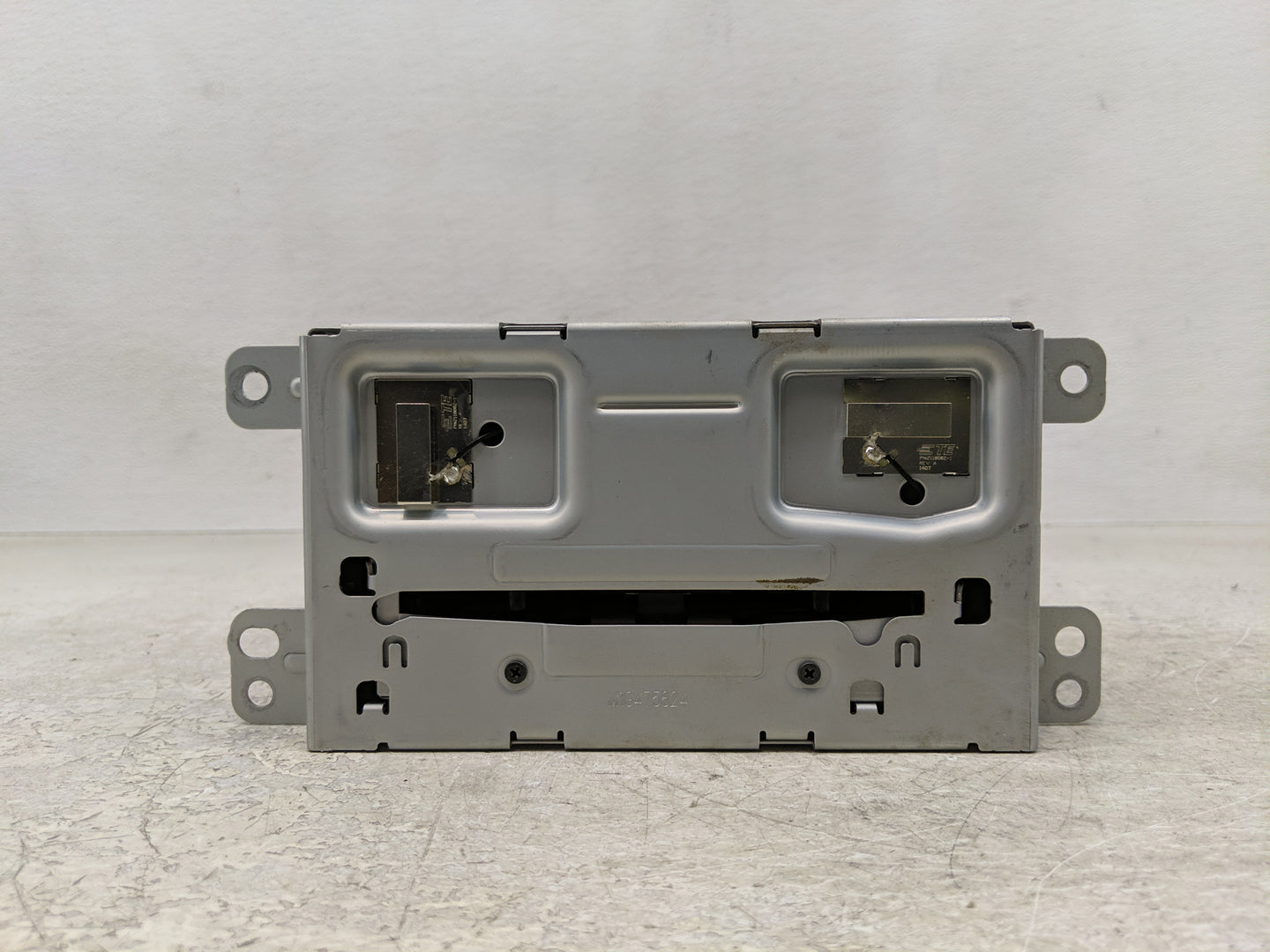 2014-2016 Chevrolet Malibu Radio AM FM Cd Player Receiver Replacement P/N:23476254 Fits Fits 2014 2015 2016 OEM Used Auto Pa