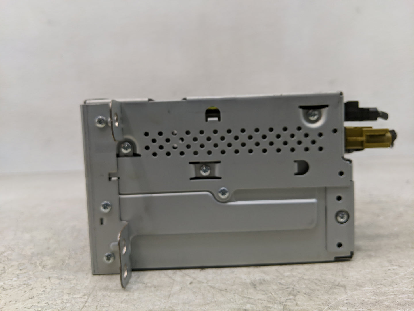 2014-2016 Chevrolet Malibu Radio AM FM Cd Player Receiver Replacement P/N:23476254 Fits Fits 2014 2015 2016 OEM Used Auto Pa
