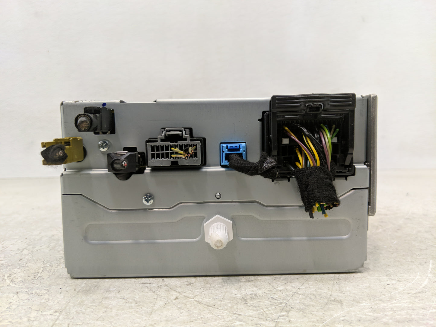 2014-2016 Chevrolet Malibu Radio AM FM Cd Player Receiver Replacement P/N:23476254 Fits Fits 2014 2015 2016 OEM Used Auto Pa