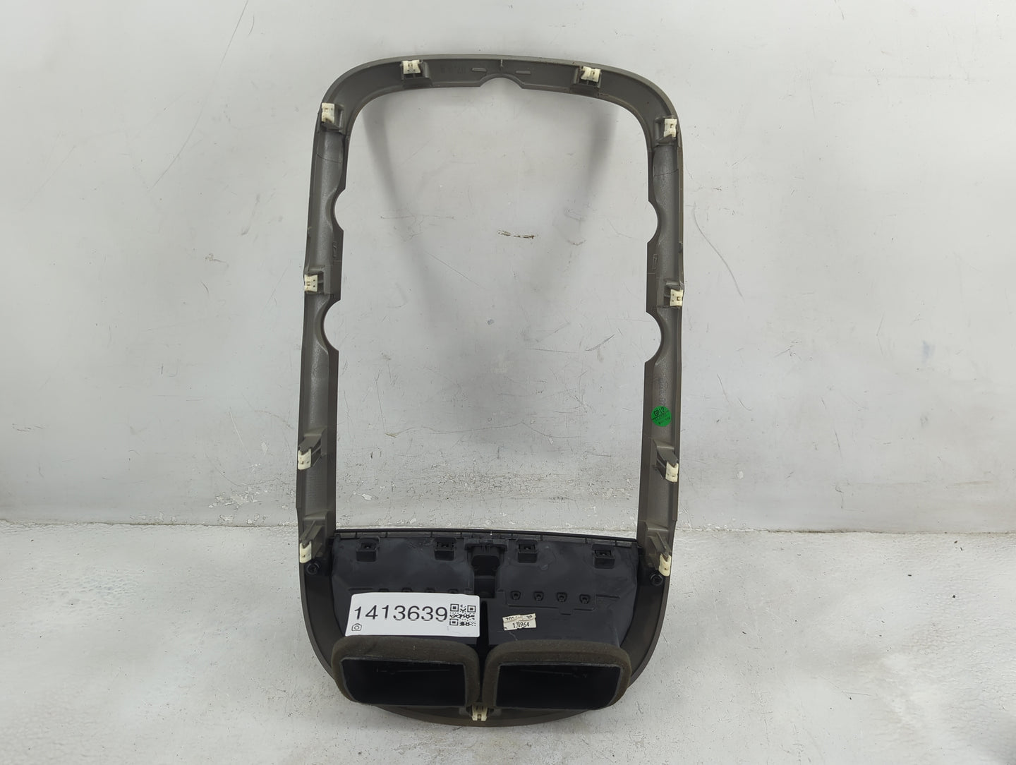 2015 Chevrolet Malibu Information Radio Display Screen Bezel Vents 1376548 - Oemusedautoparts1.com