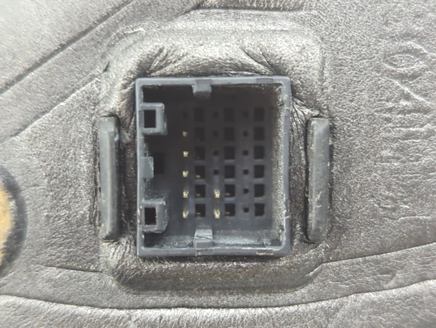 2014-2016 Chevrolet Malibu Passenger Side View Mirror - Right Door Mirror OEM Used - Oemusedautoparts1.com