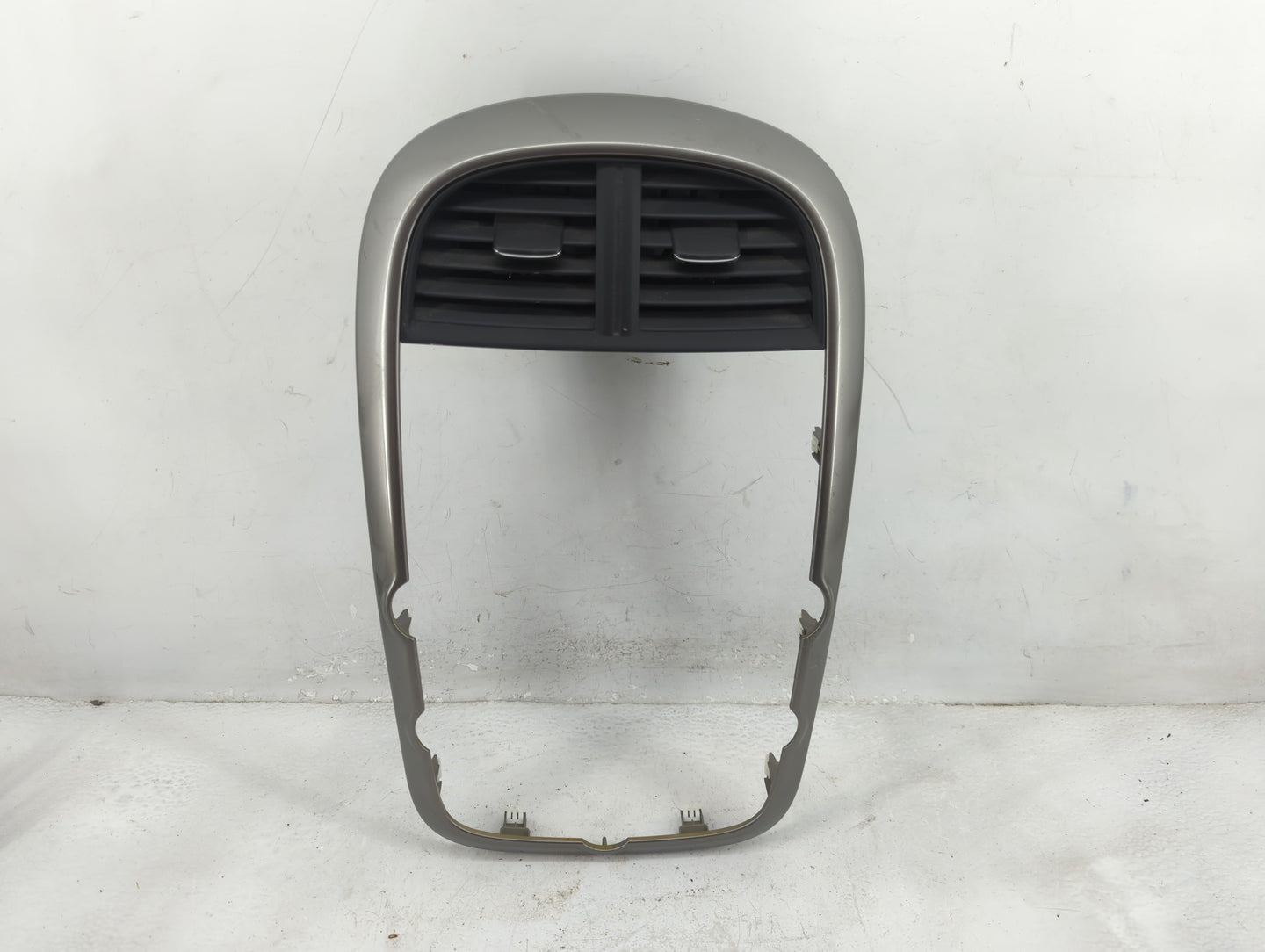 2015 Chevrolet Malibu Information Radio Display Screen Bezel Vents - Oemusedautoparts1.com