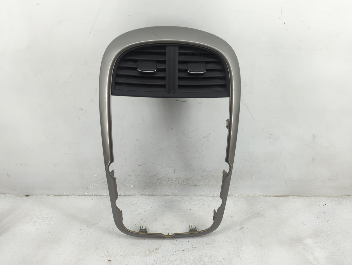 2015 Chevrolet Malibu Information Radio Display Screen Bezel Vents - Oemusedautoparts1.com