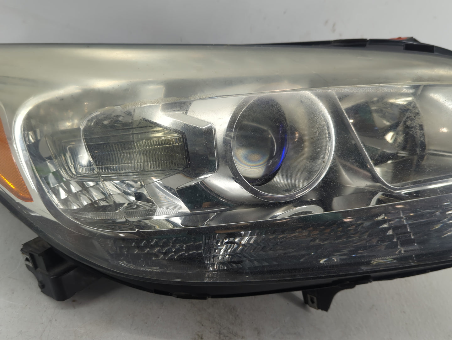 2013-2016 Chevrolet Malibu Passenger Right Oem Head Light Headlight Lamp - Oemusedautoparts1.com